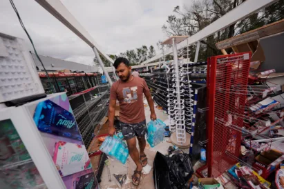 4 dead from storm as Isaias brings threat of floods across the Southeast